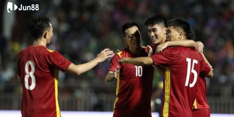 Cách soi kèo bóng đá giao hữu để tăng cơ hội chiến thắng tại Jun88 3 cac-yeu-to-ben-ngoai-anh-huong-den-keo-bong-da-giao-huu